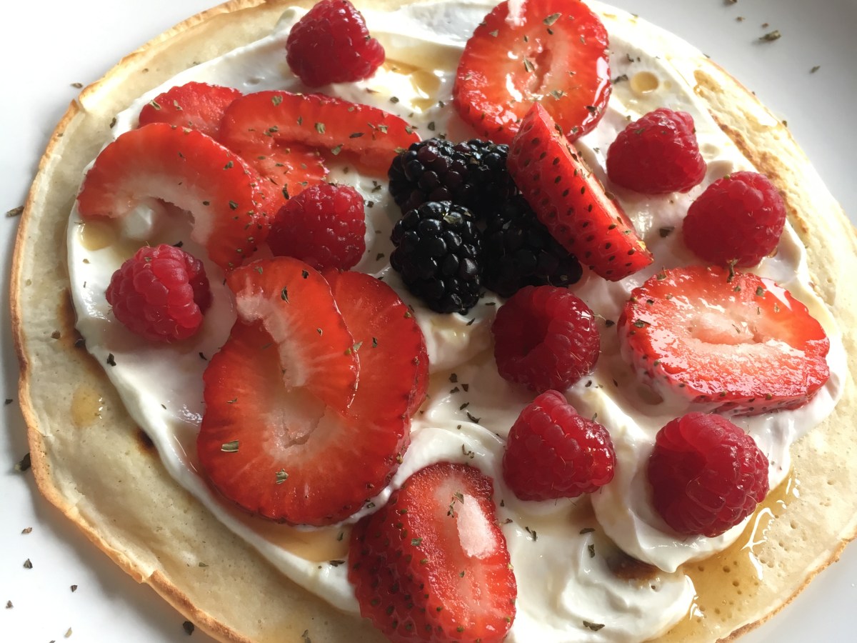 Clătite cu iaurt și fructe de&nbsp;pădure